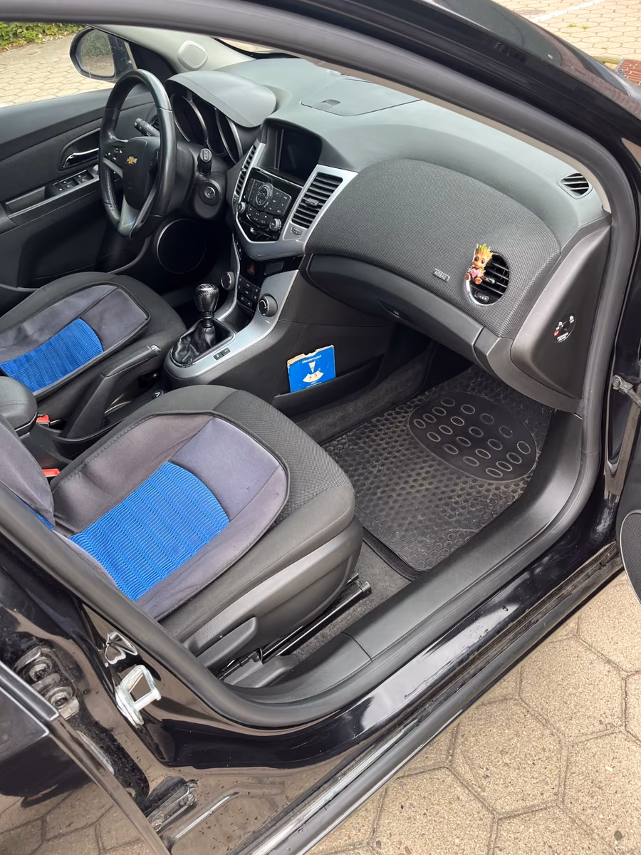 Chevrolet Cruze 2013 — photo 10