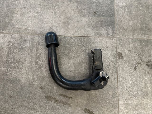 BMW 218 d Active Tourer*Klima*AHK*LED*Navi*Bluetooth