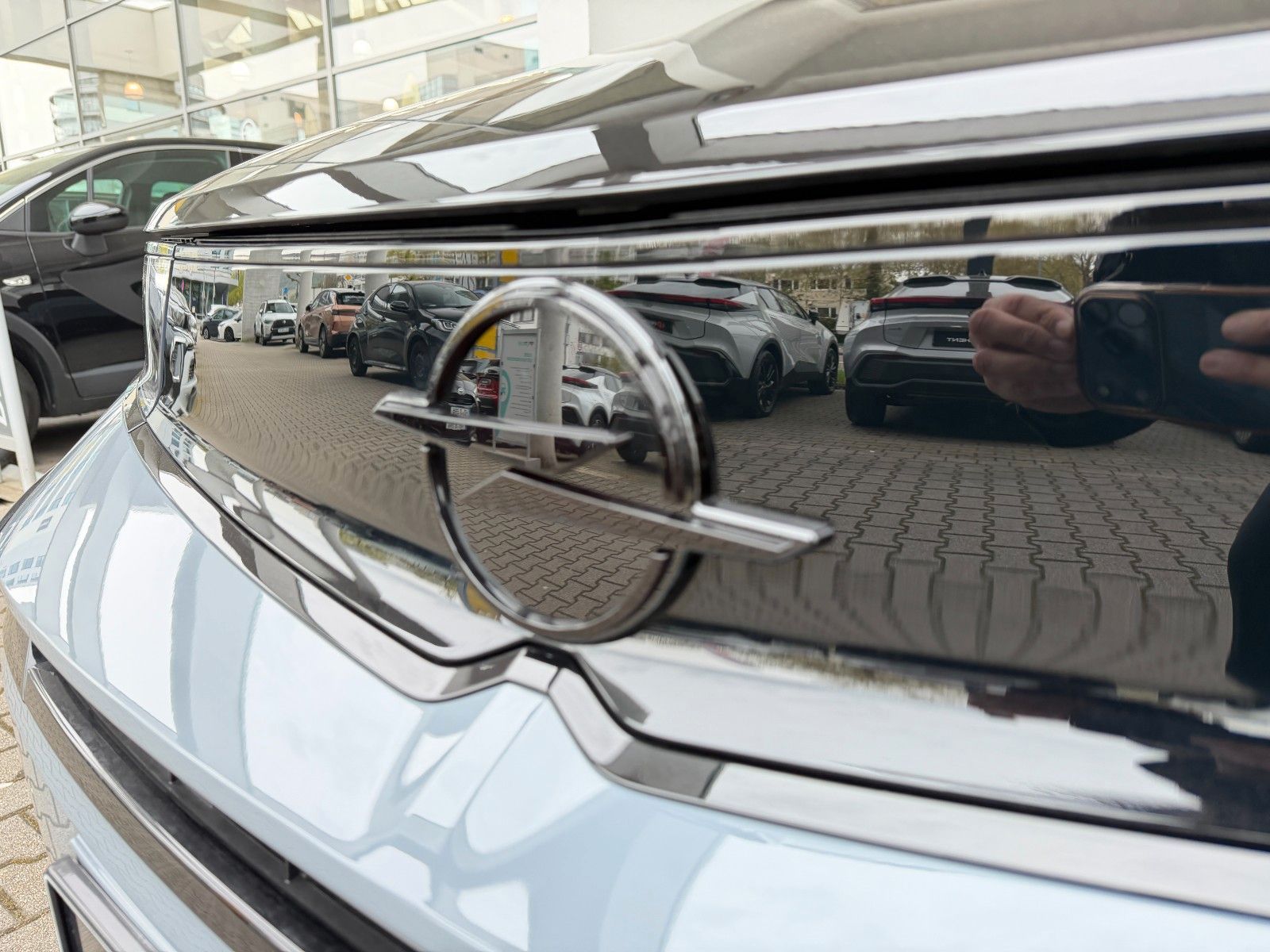 Fahrzeugabbildung Opel Mokka e GSE Kamera,LED,Matrix,Navi,SHZ,Keyless