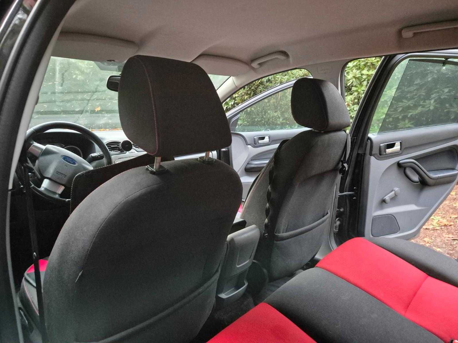 Ford Focus 2009 — двигун 1.596 cm³, 101 HP (74kW)