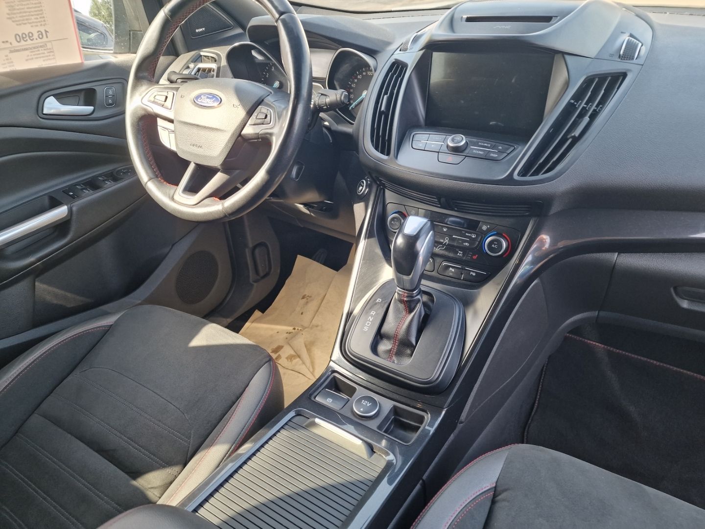 Fahrzeugabbildung Ford Kuga ST-Line Navi Bi-Xenon El. Heckklappe AHK 4x