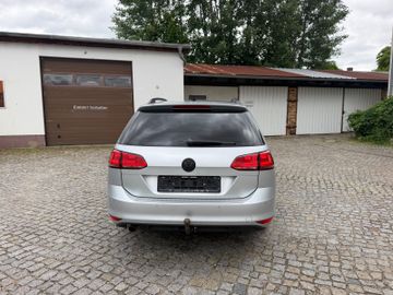 Volkswagen Golf - 5