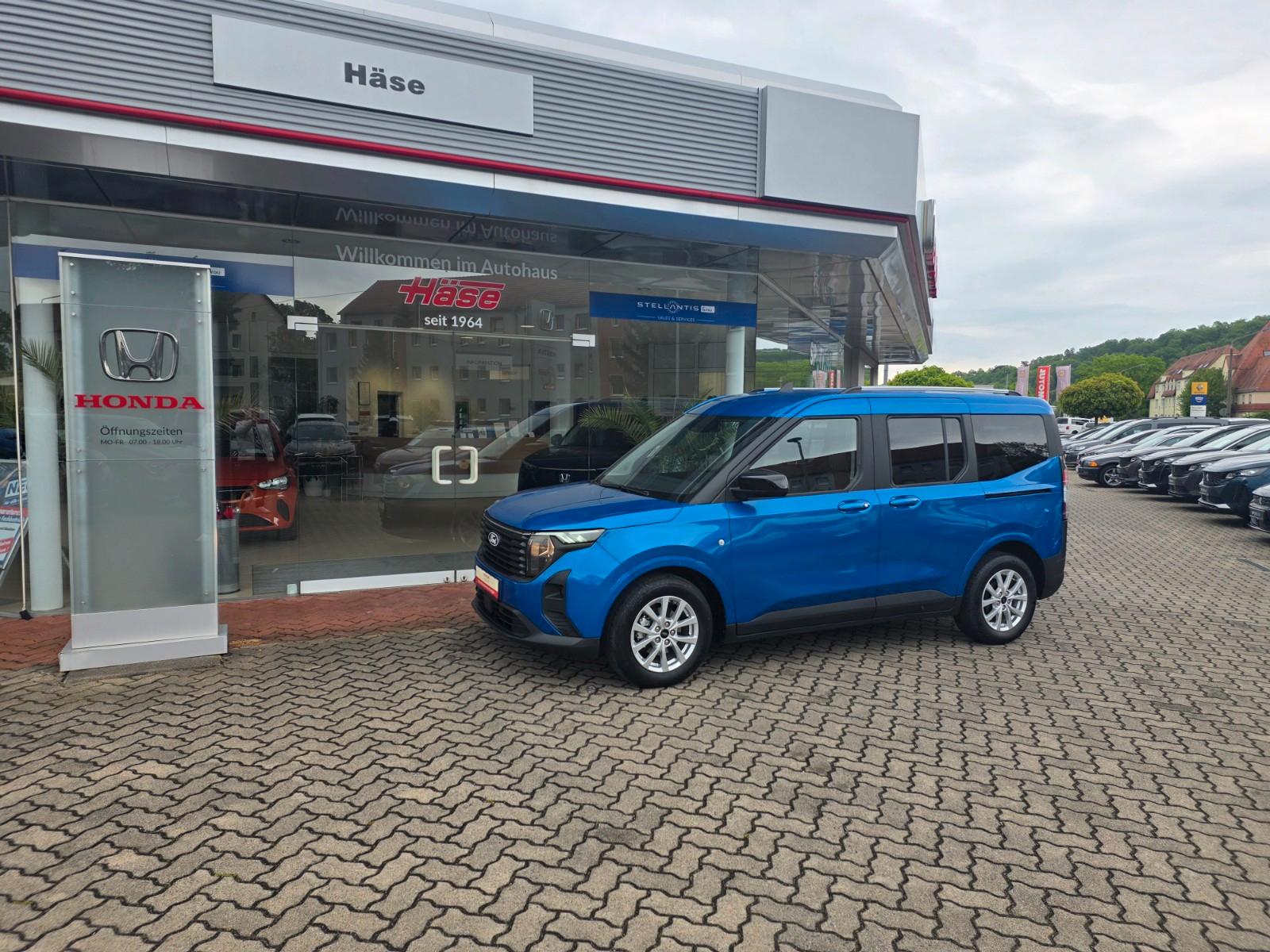 Ford Tourneo Courier  1,0 Eco Boost Titanium Navi,SHZ