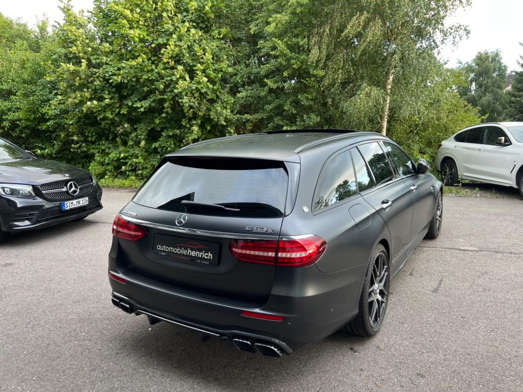 Mercedes-Benz E 63 AMG