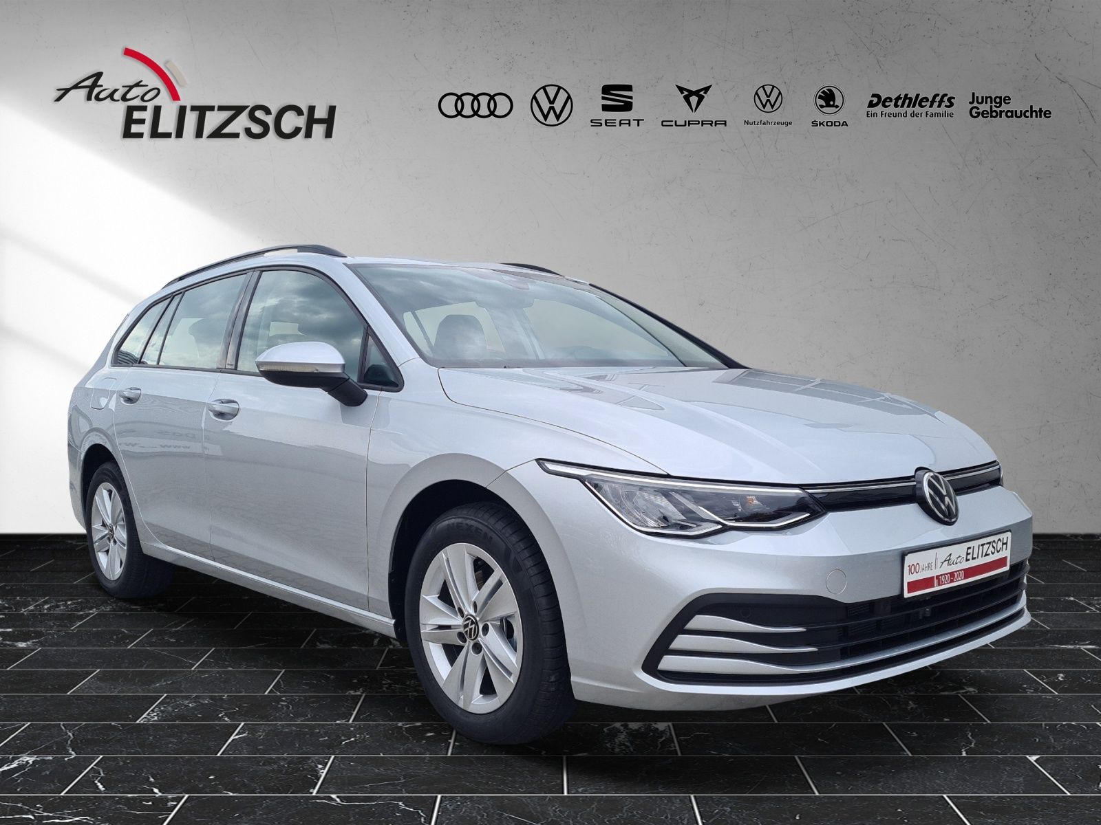 Fahrzeugabbildung Volkswagen Golf VIII Variant TSI LED Navi Climatronic AID A