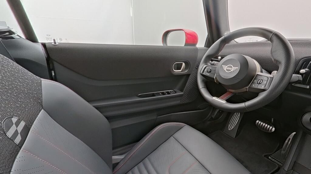 MINI John Cooper Works Cabrio - Bild 11