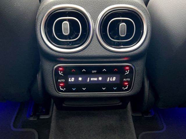Fahrzeugabbildung Mercedes-Benz GLC 400 e 4MATIC+AMG-Line+AIRMATIC+AHK+DISTRONIC