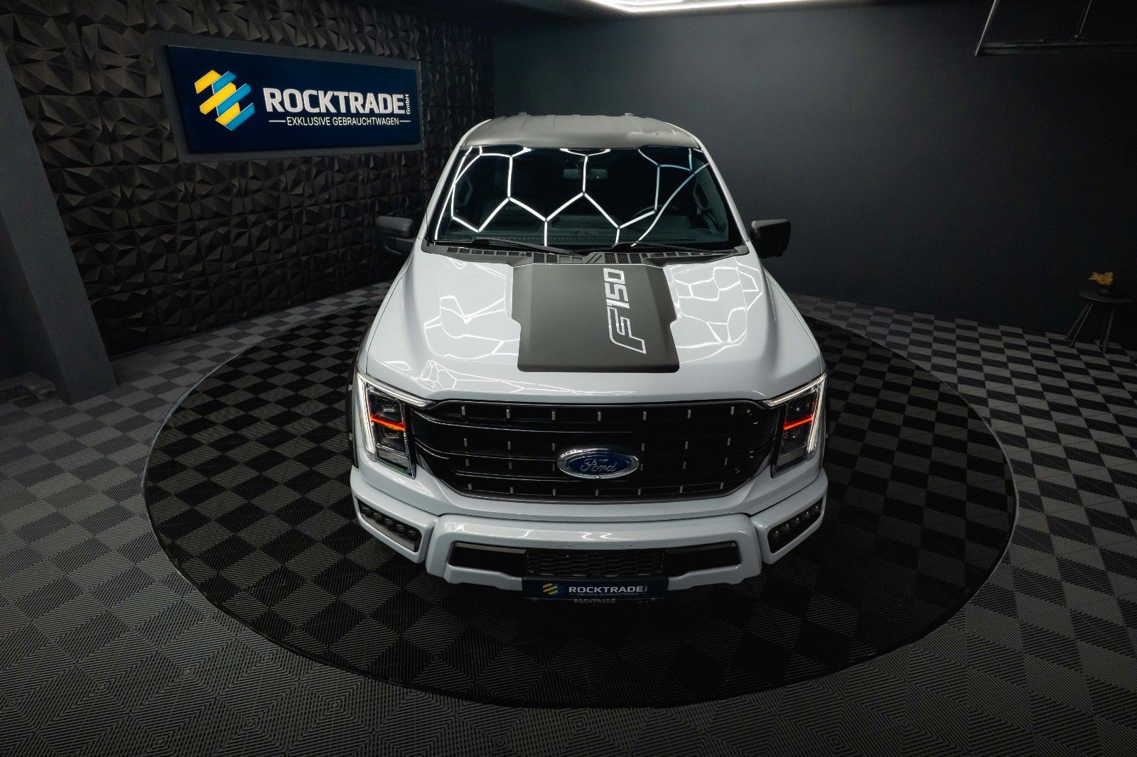 Fahrzeugabbildung Ford F150 5.0L V8 4x4 Offroad SuperCrew RAPTOR 19%