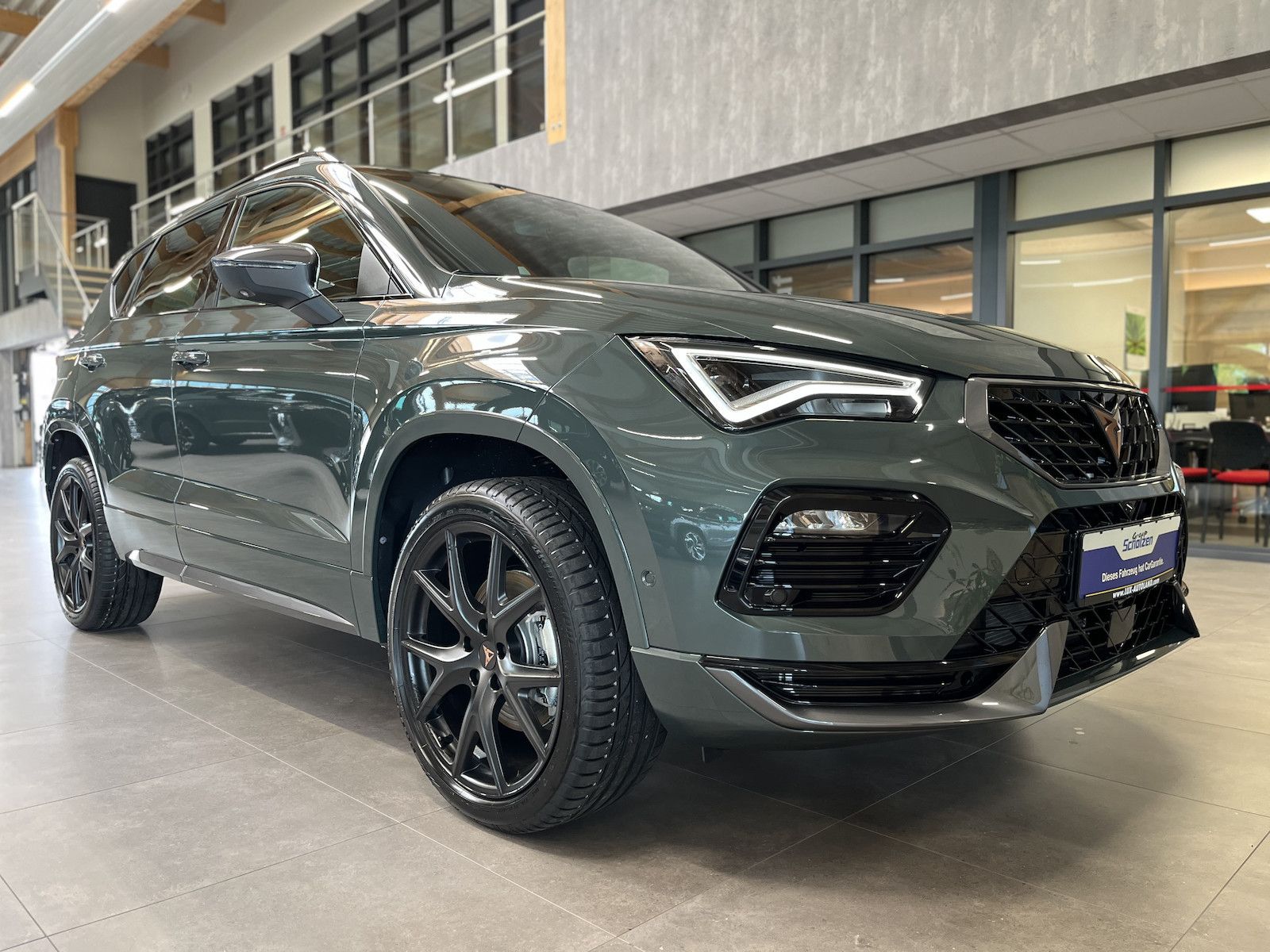 Cupra Ateca 1.5 TSI DSG Leder AHK Navi ACC 5JG imagem 3
