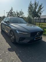 Volvo S60 B4 R Design 8-Gang Geartronic - Volvo S60 von privat
