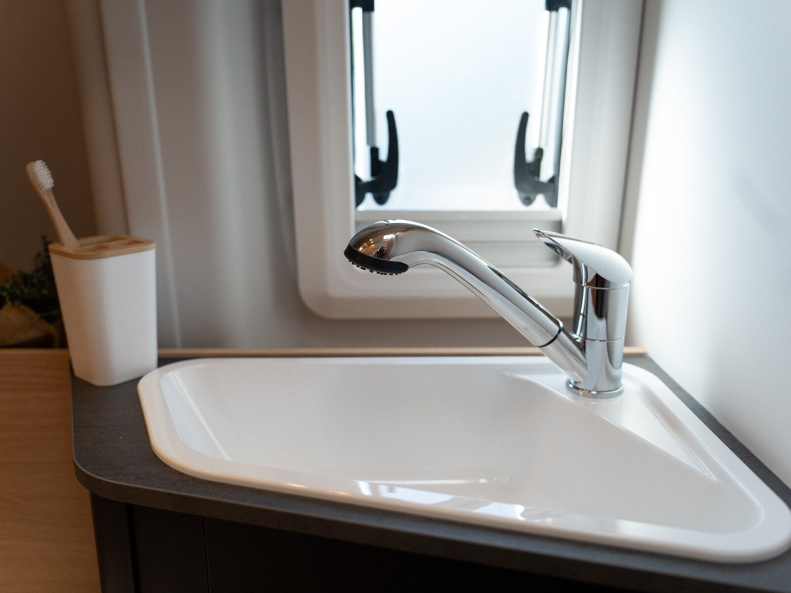 Fahrzeugabbildung Sunlight Cliff 4x4 590 ähnl. Greentrek*Dieselheiz*AHK*uvm