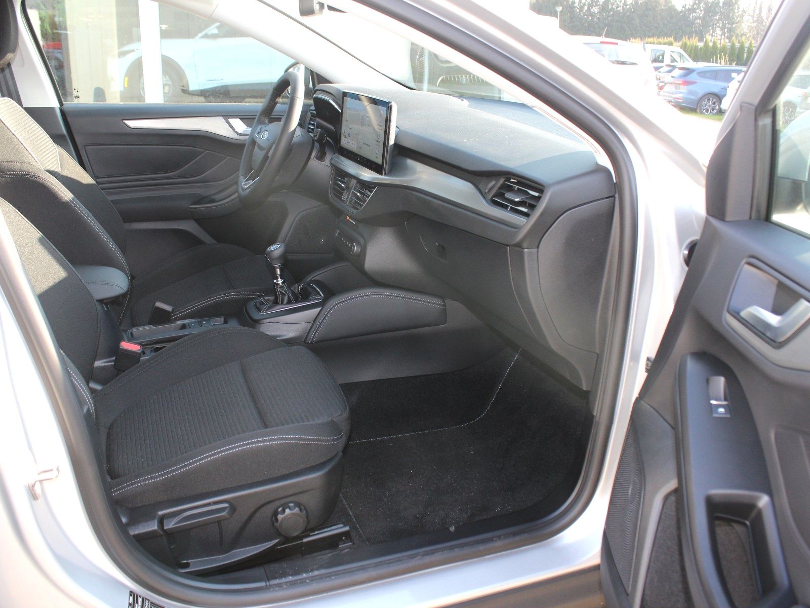 Fahrzeugabbildung Ford Focus Titanium X 1,0 EcoBoost