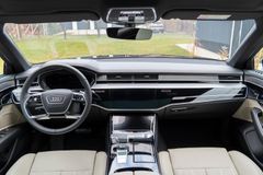 Audi A8 – 7 / 30
