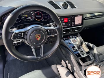 Porsche Cayenne - 8