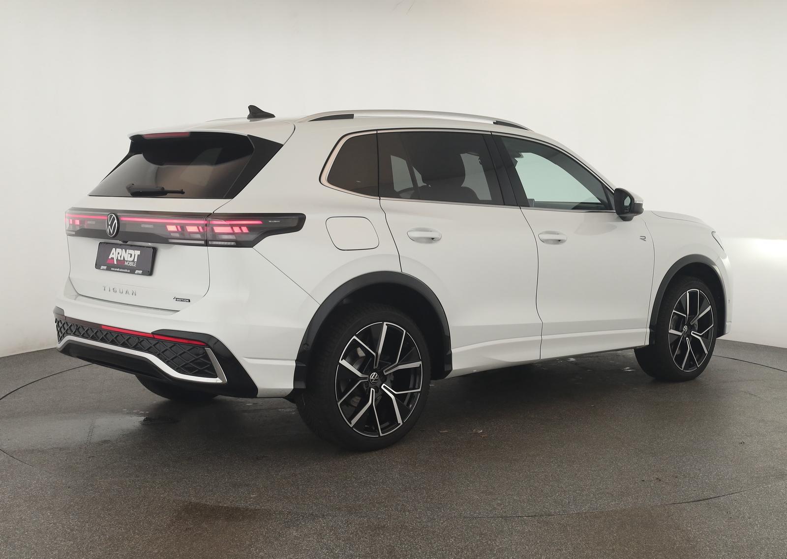 Volkswagen Tiguan 2.0 TDI 4M DSG R-Line Leder Pano Navi 360