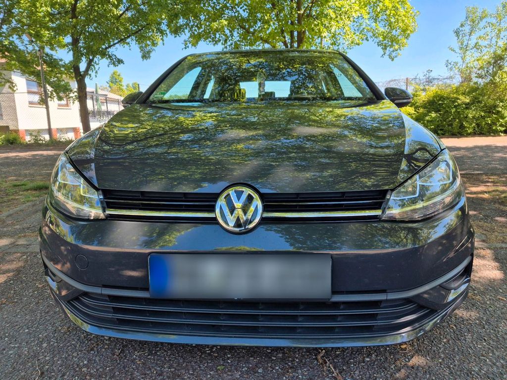 Image of Volkswagen Golf