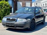 Skoda Octavia 1.6 Tour ~ AUTOMATIK ~ TÜV 01/2027 ~ - Skoda Octavia aus 2005: Kombi