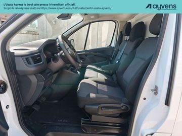 Renault Trafic - 12