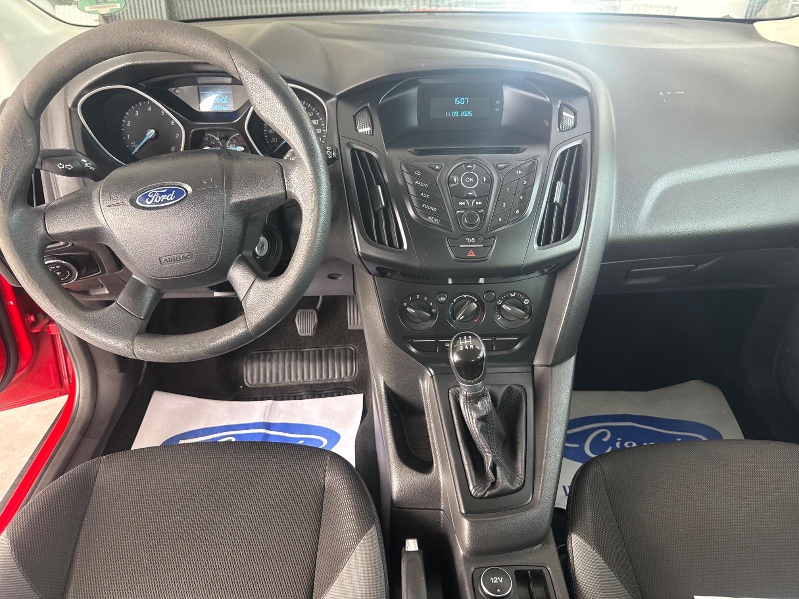 Ford Focus 2014 — photo 7
