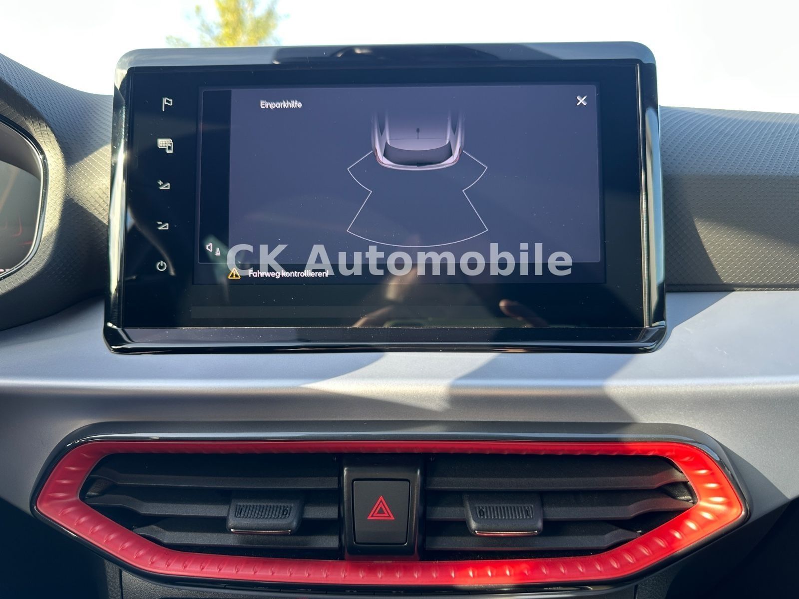 Fahrzeugabbildung SEAT Ibiza  FR 1.0 TSi DSG/Navi/Tempomat/PDC