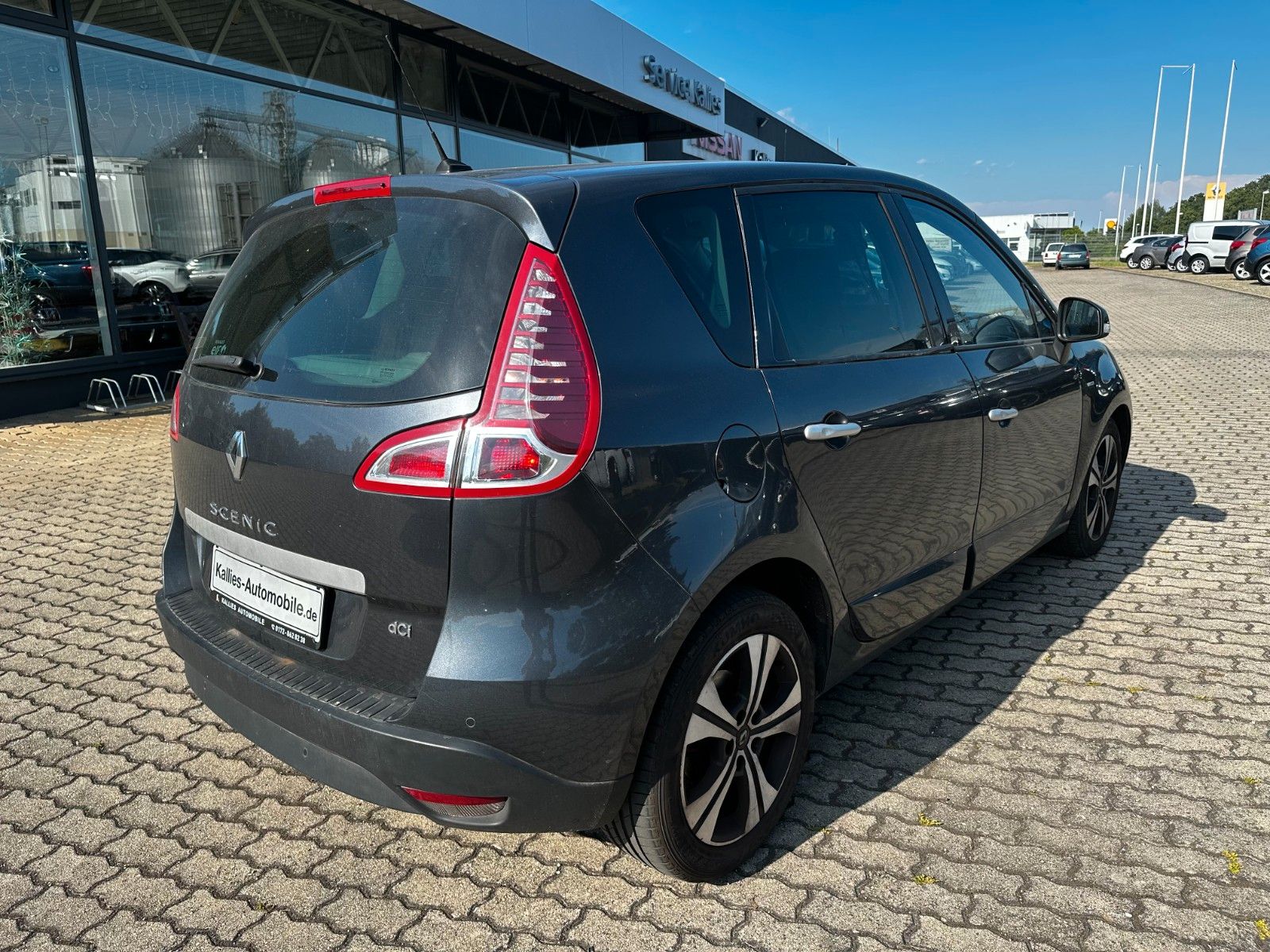 Fahrzeugabbildung Renault Scenic III BOSE / Teilleder / Klimaaut./ Navi.