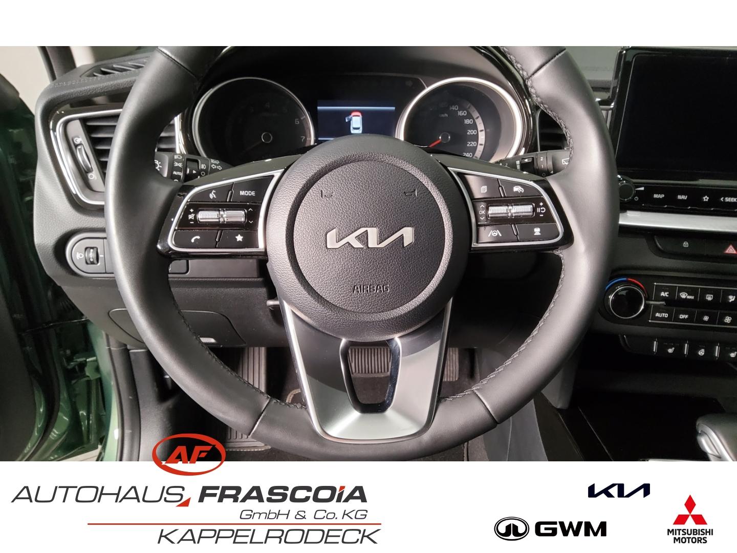 Kia Ceed_sw Spirit 1.5T Navi ACC PDChi. Rückfahrkam.