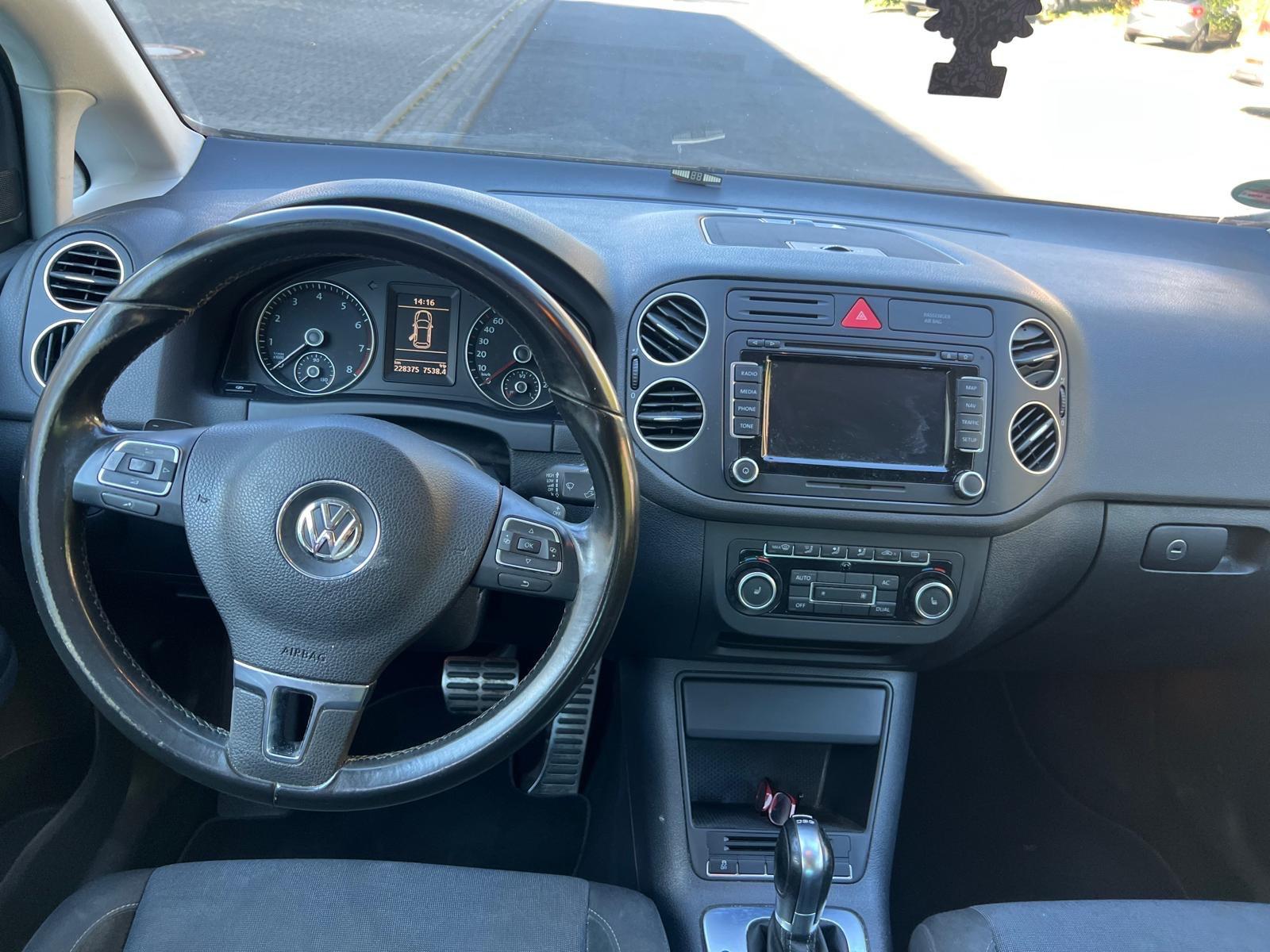 Volkswagen Golf Plus 2011 — photo 11
