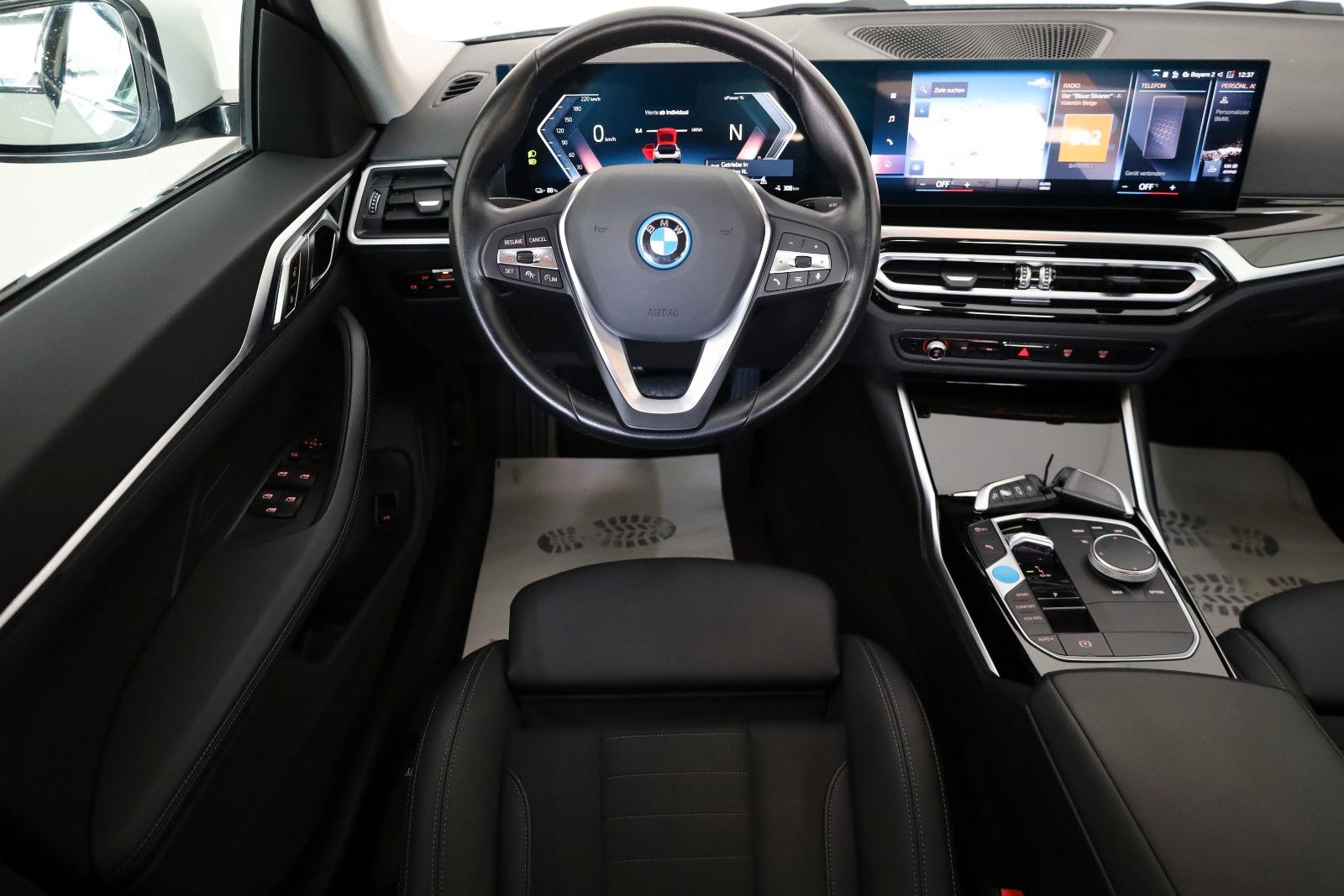 Fahrzeugabbildung BMW i4 Gran C. 35 eDrive,Leder,Navi,LED,SH,Kamera+WR