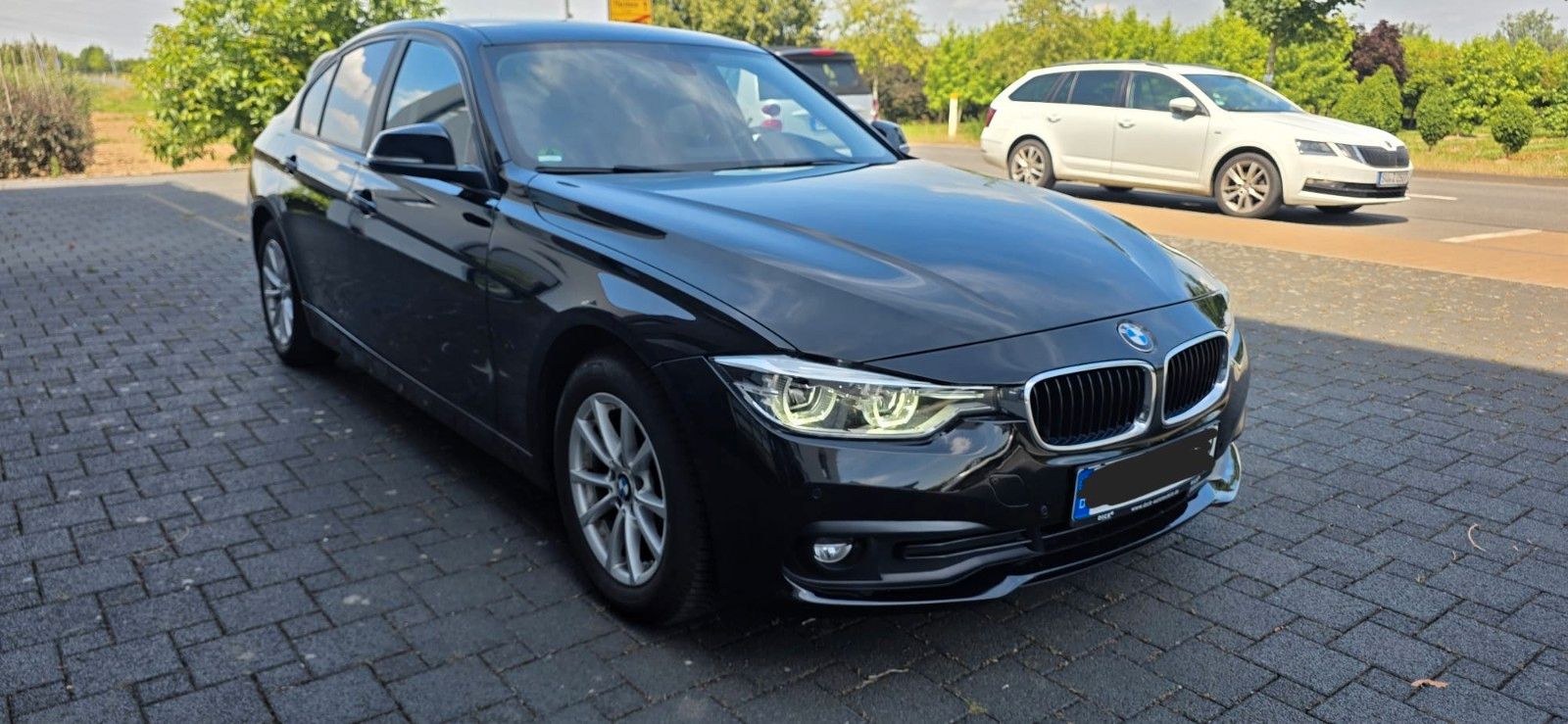 BMW 318d  Limousine  Automatik 2018 Led 2.0l  Diesel