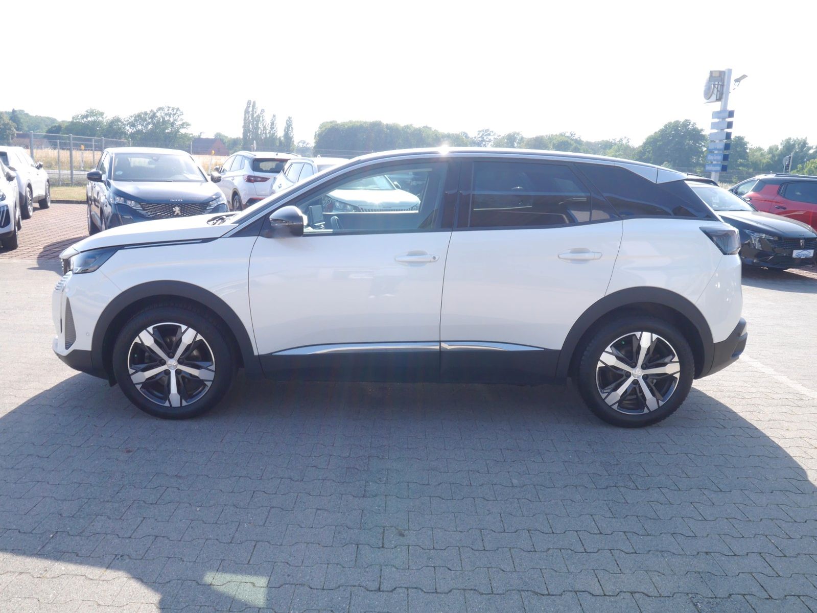 Peugeot 3008 Blue HDI 130 LED/Navi/SHZ/AHK/RFK imagem 3