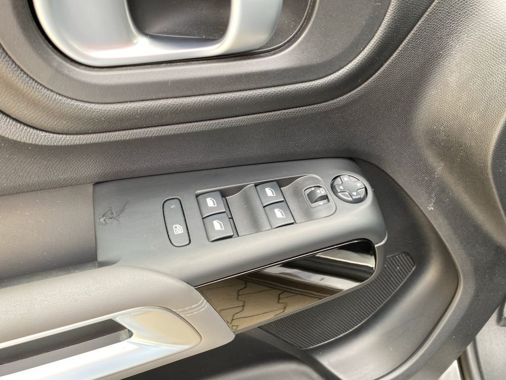 Fahrzeugabbildung Citroën C5 Aircross Hybrid 225 Automatik SHINE PACK