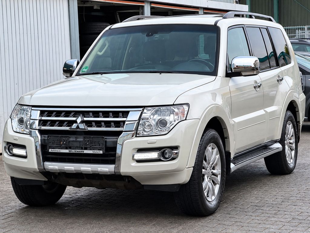 Image of Mitsubishi Pajero