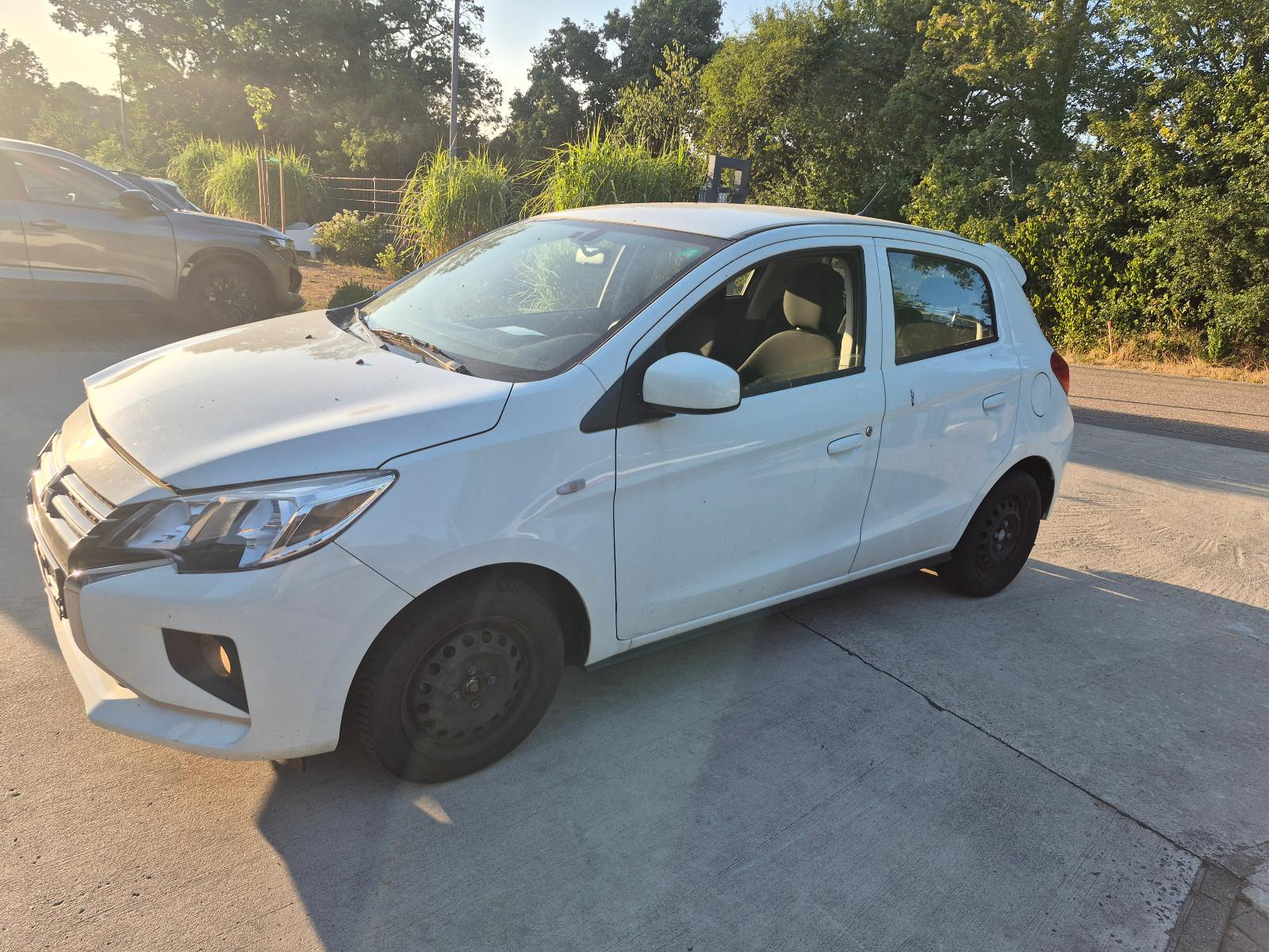 Mitsubishi Space Star Select