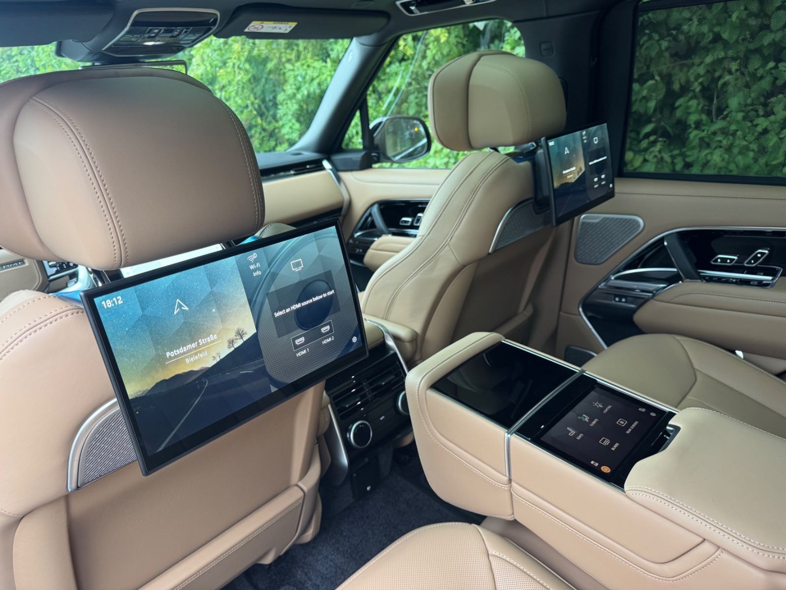 Land Rover RANGE ROVER D350 AUTOBIOGRAPHY 2xDVD-TV FULL 23"