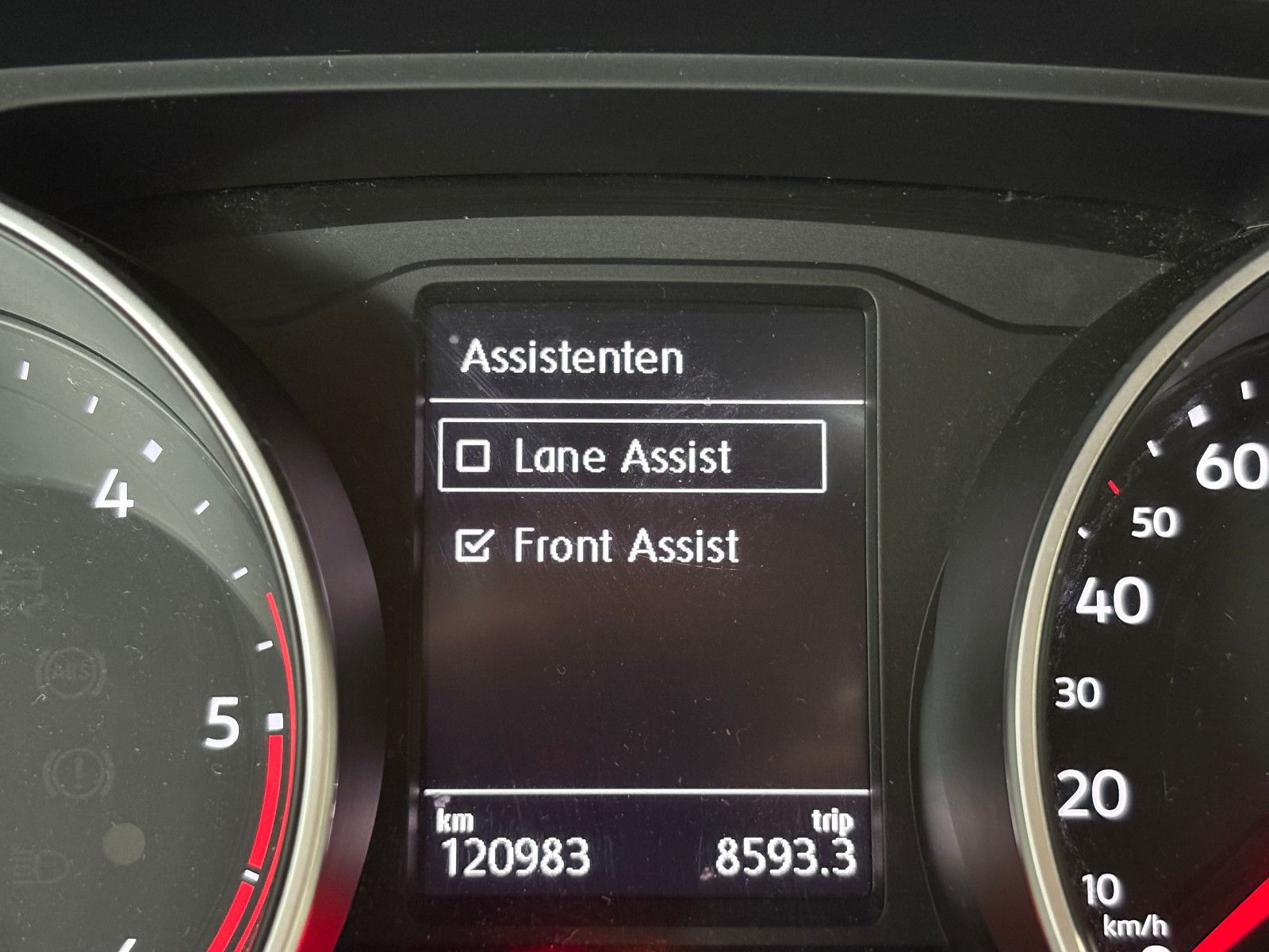 Fahrzeugabbildung Volkswagen Tiguan Trendline BMT/Start-Stopp/8-FACH/PDC/SHZ/