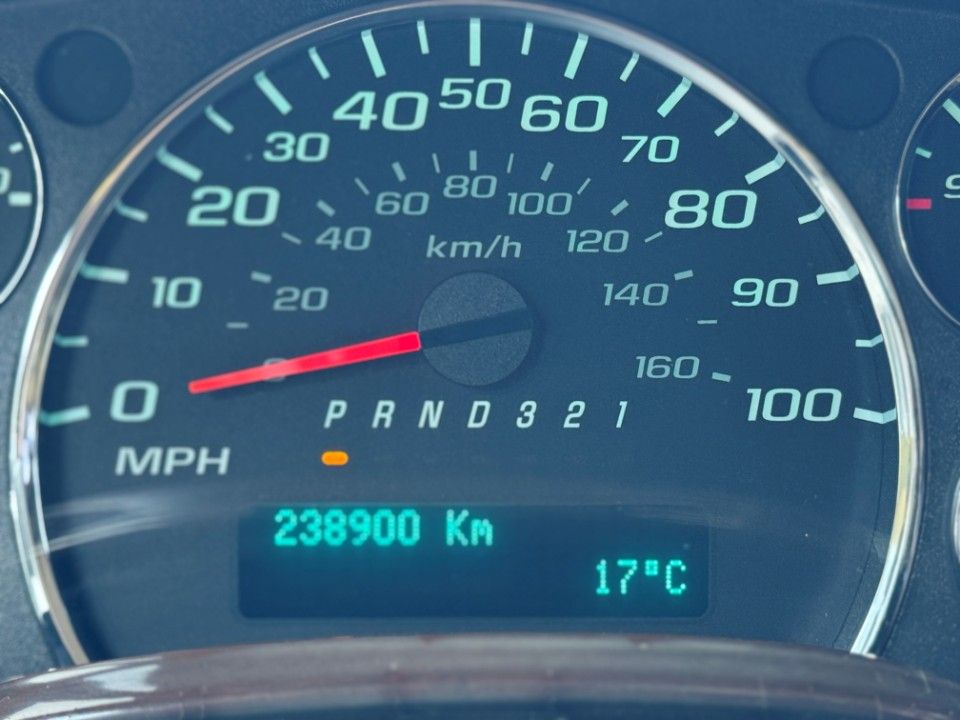 Fahrzeugabbildung Chevrolet Express Chevy Van Explorer Ltd. SE