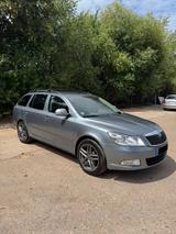 Skoda Octavia 1.4 TSI Combi - Skoda Octavia aus 2012 mit Benzin-Antrieb: Kombi, 1.4