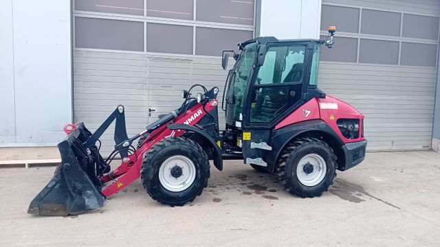 Yanmar V7 mit 2x Schaufel und Gabel