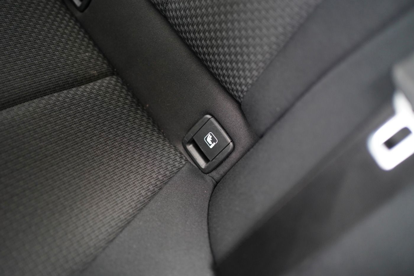 Fahrzeugabbildung BMW 118i Advantage +LED+Rückfahrkamera+KlimaA+Navi+