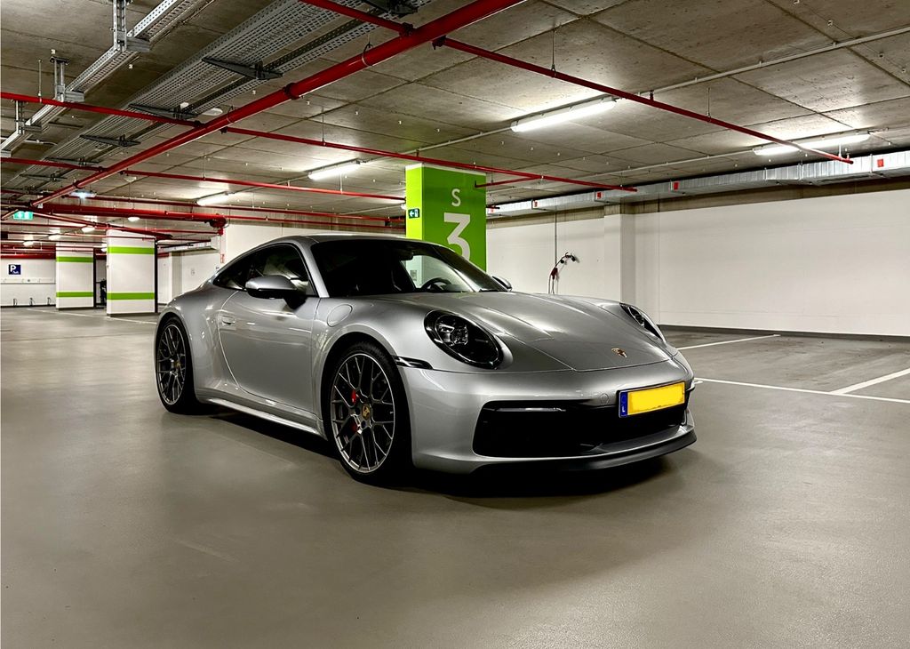 Porsche 992