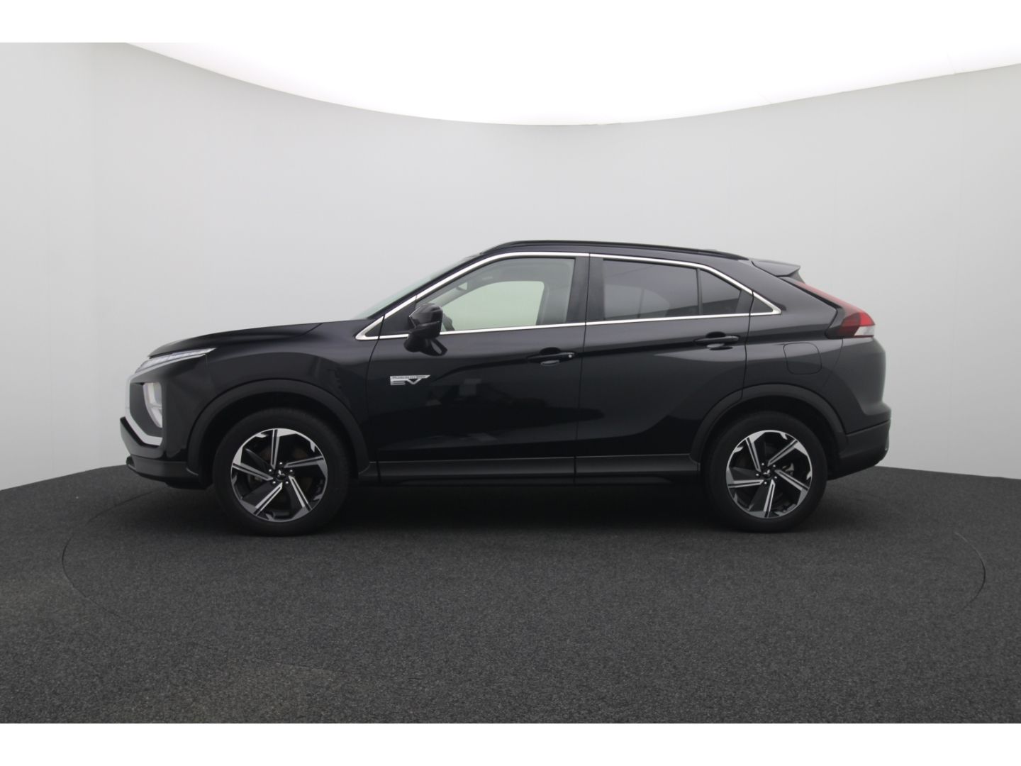 Fahrzeugabbildung Mitsubishi Eclipse Cross Basis Hybrid 4WD Rückfahrkamera