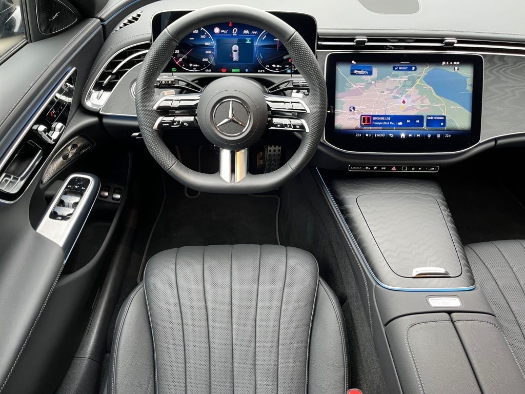 Fahrzeugabbildung Mercedes-Benz E 300 eT AMG Night AHK Sitzklima Airmatic Burm.