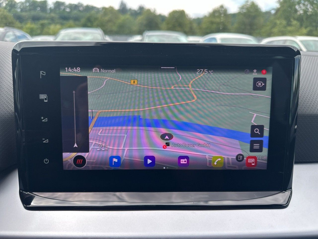 Fahrzeugabbildung SEAT Arona FR 1.0TSI 110PS 6-Gang*Navi*Cam* - mit KI generiert/bearbeitet