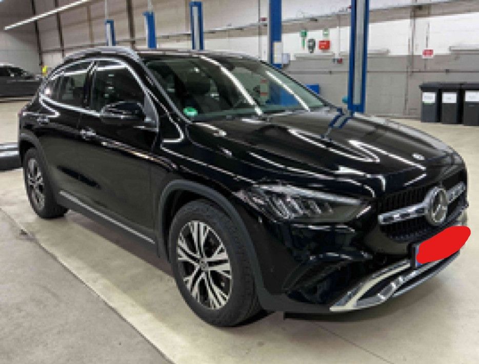 Image of Mercedes-Benz GLA 200
