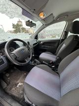 Ford Fusion 1.4 16V ZETEC 09/2008 - Ford Fusion mit Benzin-Antrieb: Kleinwagen, 1.4