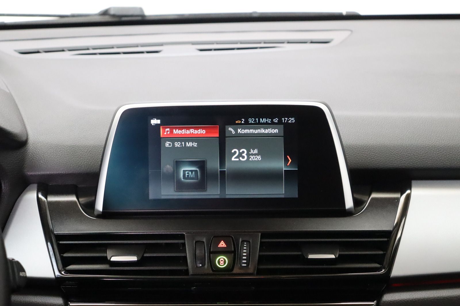 Fahrzeugabbildung BMW 225 xe i Performance Advantage Active Tourer