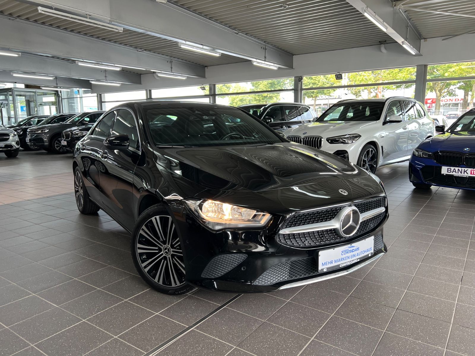 Mercedes-Benz CLA 200 d Coupe Keyless-Go-HuD-Park 360°-AMBIENT