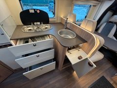 BUERSTNER Lyseo M 660 Harmony Line-Mercedes-Aut.-Dachklima