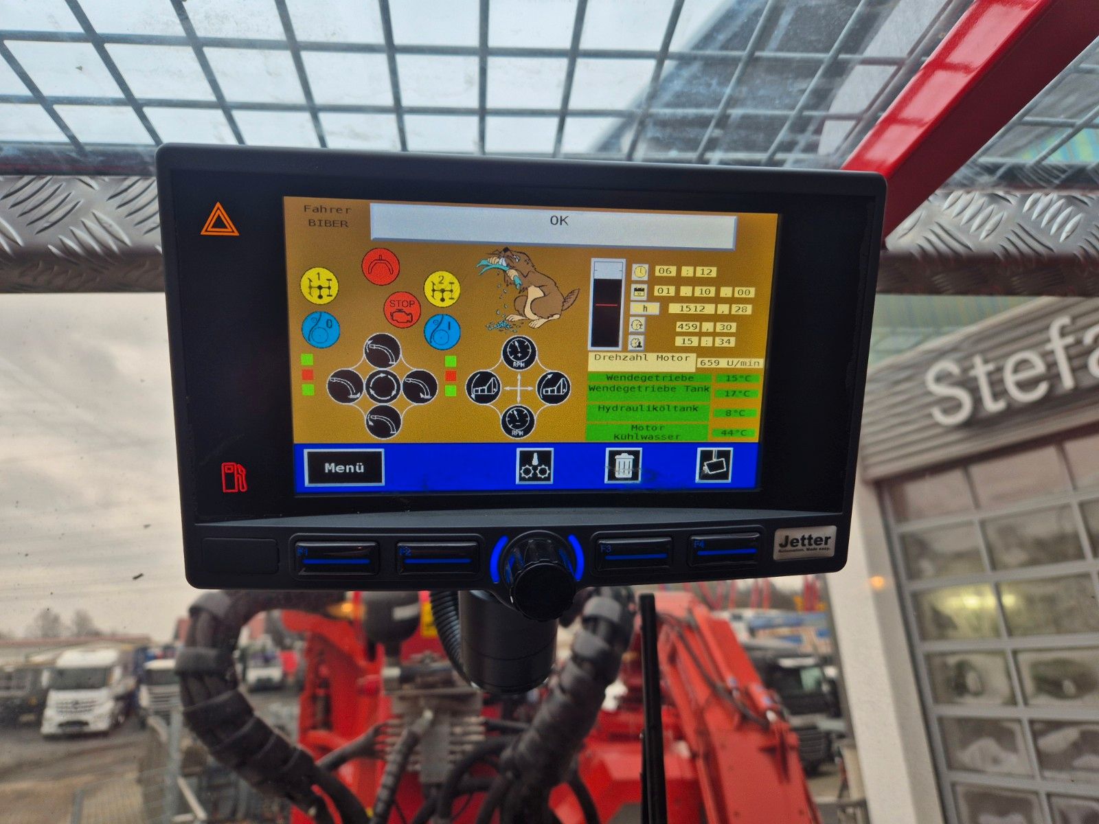 Fahrzeugabbildung Mercedes-Benz TUROX 8x8 Eschlböck Biber 92 Holzhacker / 1.512h