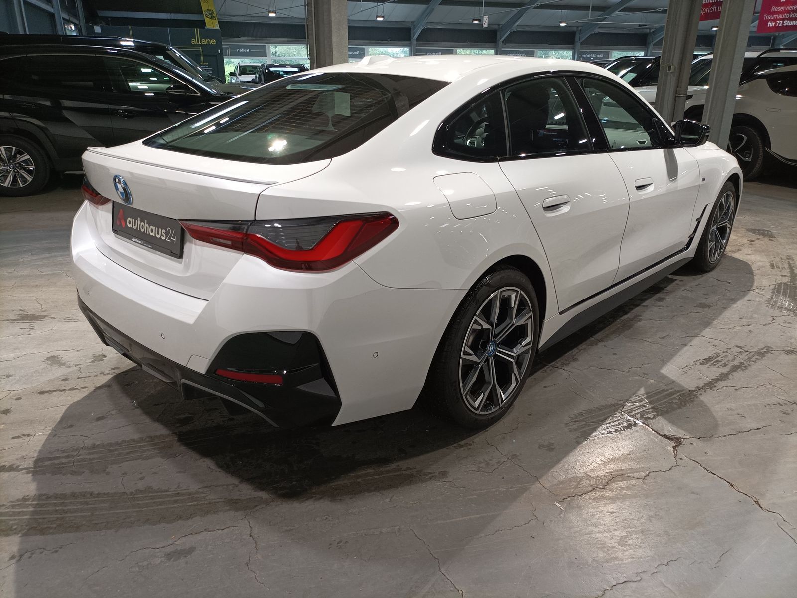 BMW i4 - M50 81,1 kWh LED Navi CAM ACC SHZ foto 5